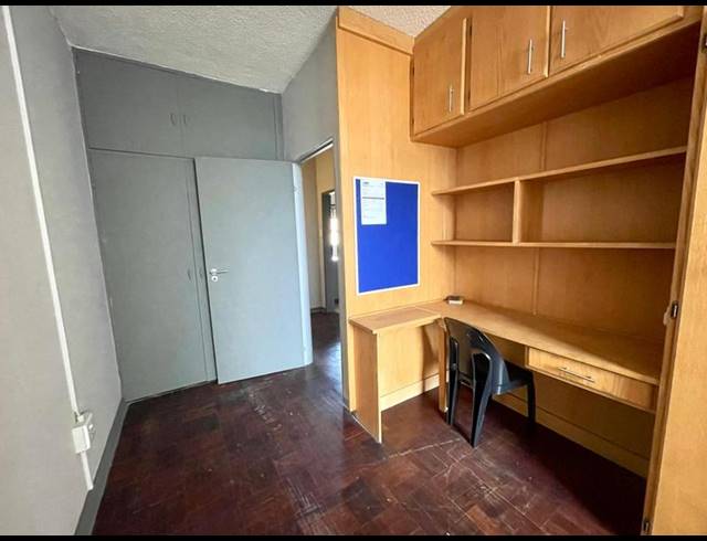 2 BEDROOM PROPERTY TO RENT IN DIE BULT